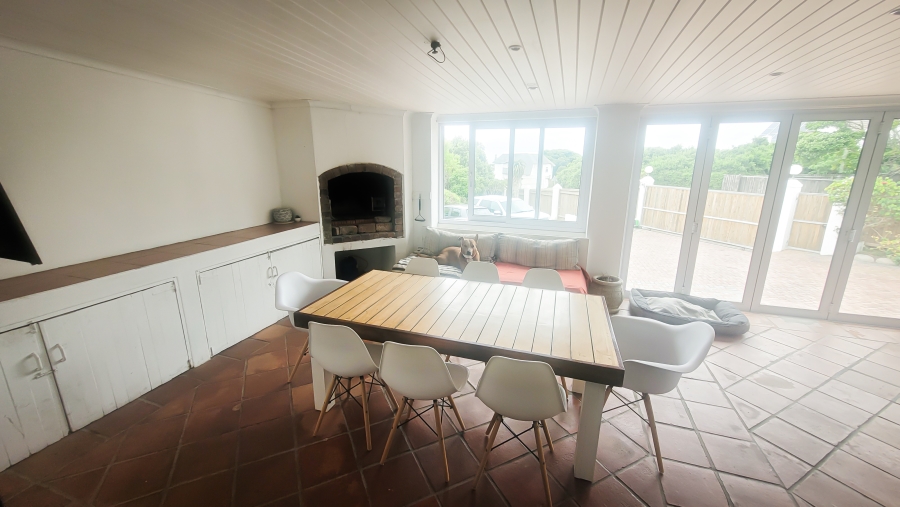 6 Bedroom Property for Sale in St Francis Bay Village Eastern Cape
